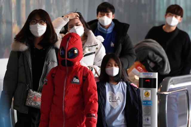 El uso de protectores de ojos se ha vuelto muy común en China. (Foto: NY Post)