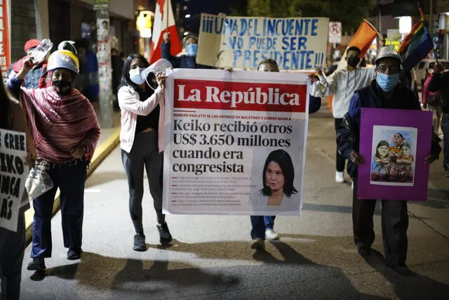 Manifestantes expresan su rechazo a Keiko Fujimori. Foto: Miguel Gutiérrez.