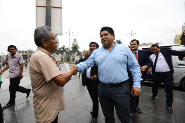 Rennán Espinoza encabezó la lista de Somos Perú por Lima. Foto: Jorge Cerdán / La República