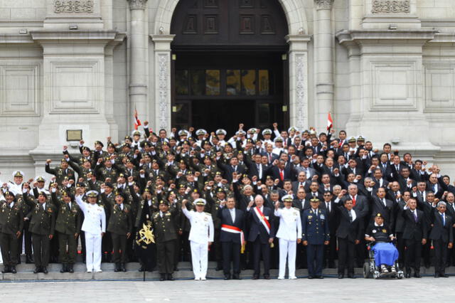 PPK: “Comandos liberaron a rehenes y a todos los peruanos”