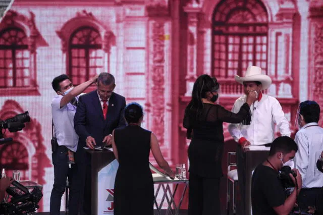 Los postulantes presidenciales en los últimos arreglos. Foto: Aldair Mejía/ La República