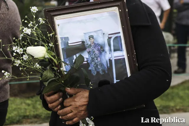 Tragedia en Marbella: Así se realizó el sepelio de uno de los soldados fallecidos [FOTOS]