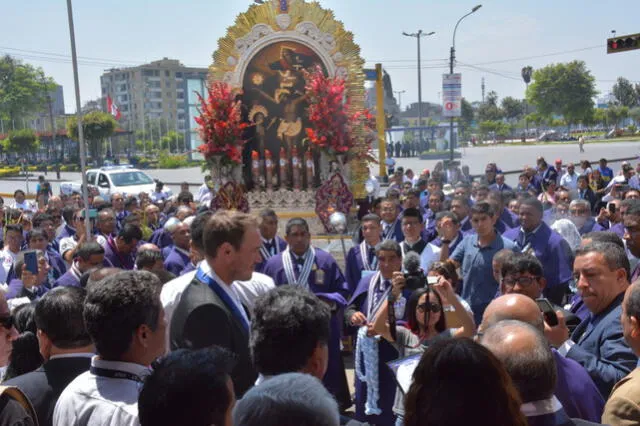 La Victoria: Hermandad del Señor de los Milagros nombra Hermano Mayor a George Forsyth