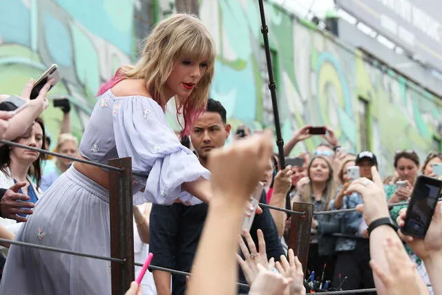 Taylor Swift habló sobre Harvey Weinstein, el productor acusado de acoso sexual.