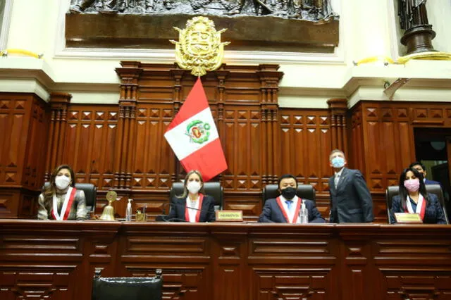 La Mesa Directiva para el periodo parlamentario 2021-2022. Foto: Congreso