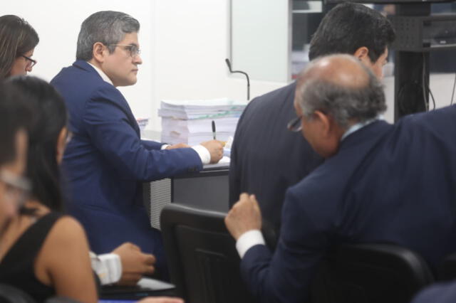 Fiscal José Domingo Pérez interroga a Josef Maiman. Foto: Mauricio Malca / La República.