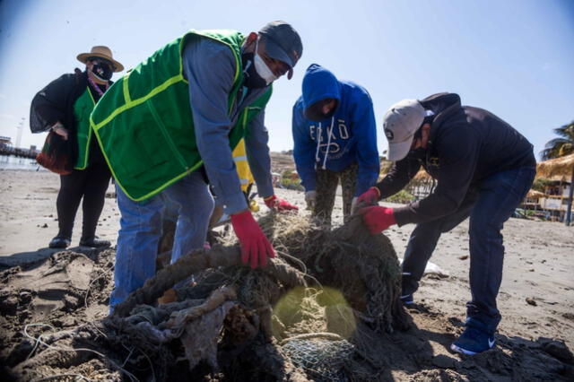recojo de basura playa el toril paita piura 2