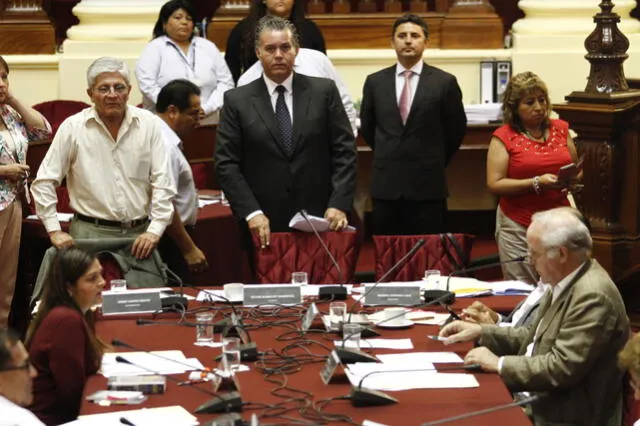 Alan García emitió decretos de urgencia que favorecieron a Odebrecht