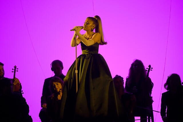 Ariana Grande en los Grammy 2020. Foto AFP