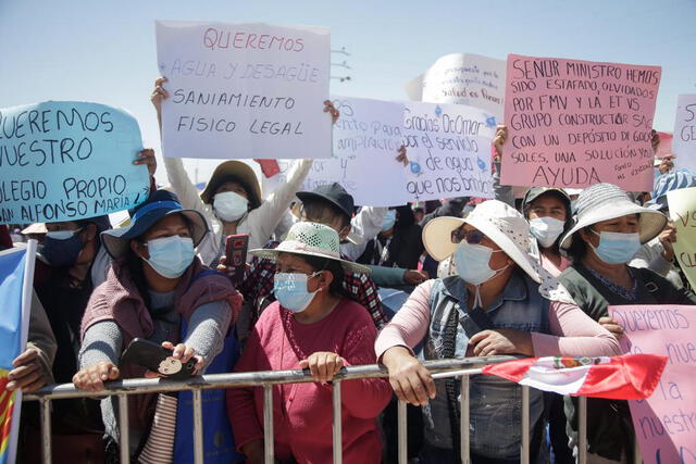 Pobladores hicieron llegar sus demandas al ministro. Foto: Rodrigo Talavera/La República