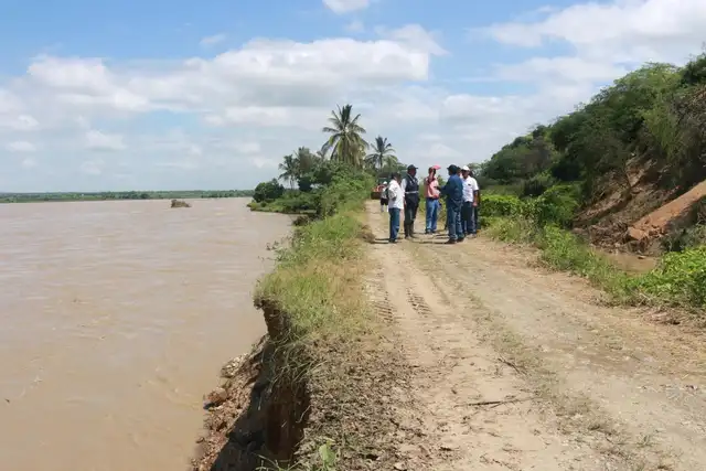 Alistan revestimiento del canal Miguel Checa en sullana