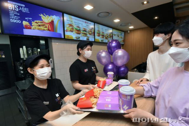 Corea del Sur inicia venta del BTS Meal en McDonald's. Foto: fnnews.com