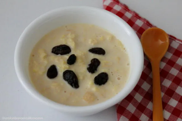 Leche, azúcar y yemas de huevos son los principales ingredientes del postre de natas. Foto: una Colombia en California Leche, azúcar y yemas de huevos son los principales ingredientes del postre de natas. Foto: una Colombia en California