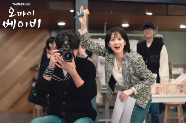 Jang Nara interpreta el papel de la reportera Jang Ha Ri en el dorama  Oh My Baby (tvN, 2020).
