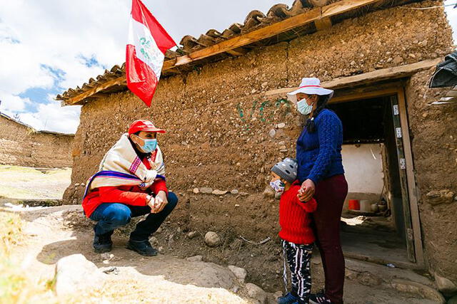 El Programa Nacional de Apoyo Directo a los Más Pobres - Juntos es el programa de transferencias monetarias condicionadas (PTMC) de Perú. Foto: El Peruano