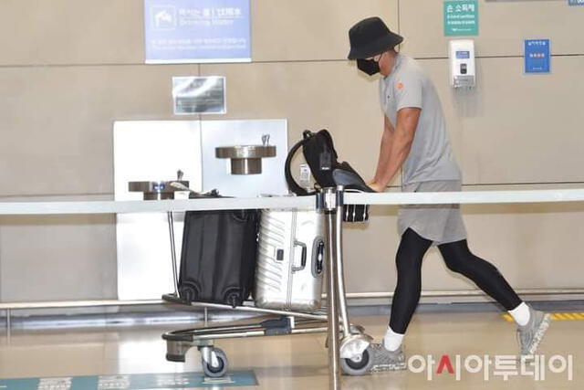 Hyun Bin a su llegada al aeropuerto de Incheon. Foto: AsiaToday