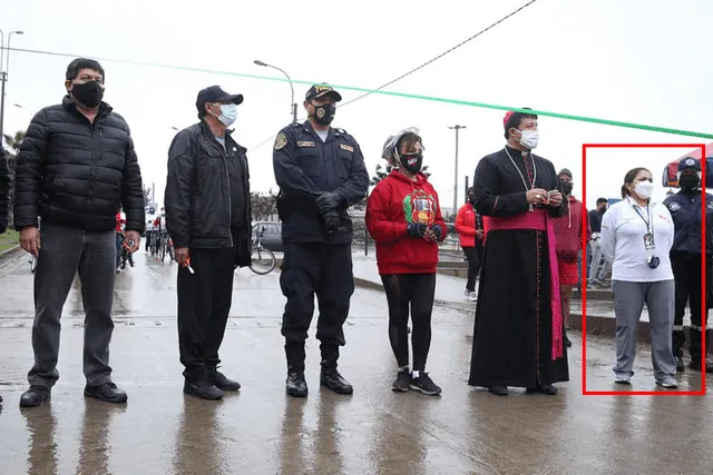 Persona que aparece en imagen viral también estuvo presente en el evento deportivo. Foto: Facebook Kira Alcarraz