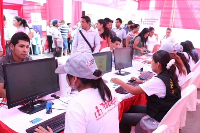Más de 700 mil 600 peruanos están a la espera de un empleo 