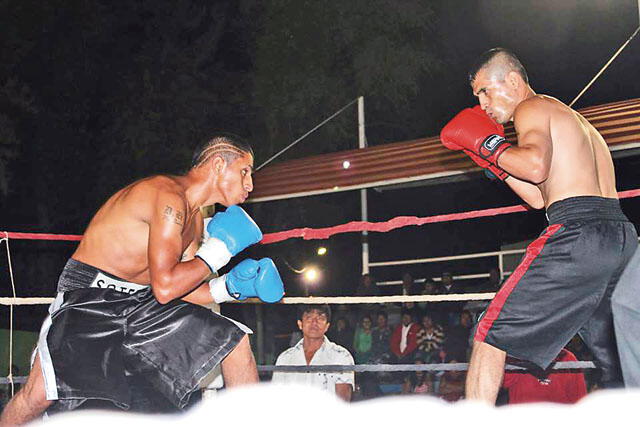 Boxeador chiclayano Alder Idrogo venció a ecuatoriano ‘La Roca’ y mantiene su título bolivariano