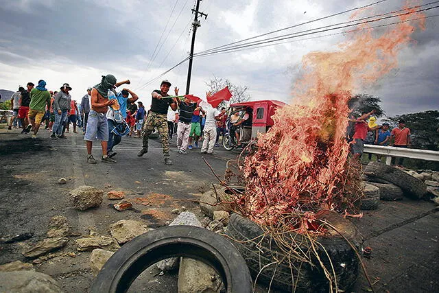 Olmos, un distrito en descontrol por protestas  y demandas al Gobierno