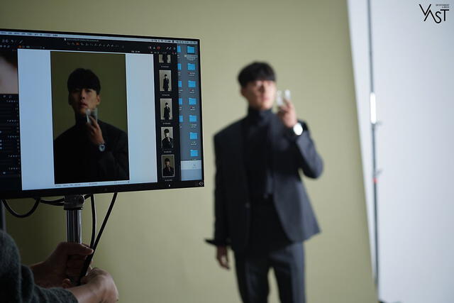 Hyun Bin, Son Ye Jin, Esquire Korea