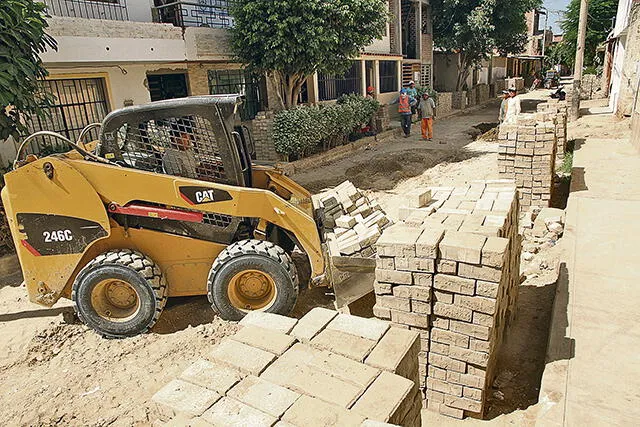 A un mes del desastre: Entre escombros, desagües en mal estado y familias desplazadas en Piura