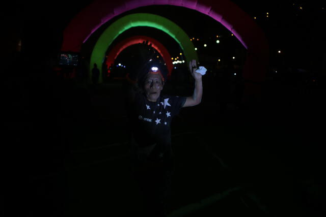 En imágenes, así se vivió el evento 'The Color Run Night Lima 2017' en Agua Dulce [FOTOS]