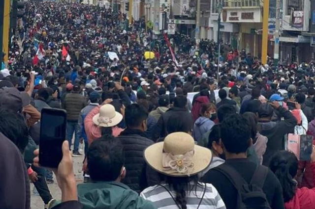 Paro de transportistas en Junín seguirá hasta que el presidente Pedro Castillo retire lo dicho y se disculpe al haber expresado que las movilizaciones son encabezadas por “cabecillas” que “han sido pagados”. FOTO: Instagram