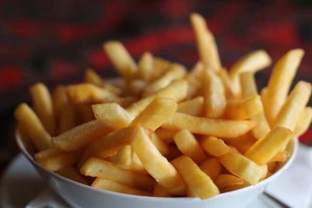 ¿Quién se resiste al delicioso sabor de las papas fritas? Foto: PEXELS