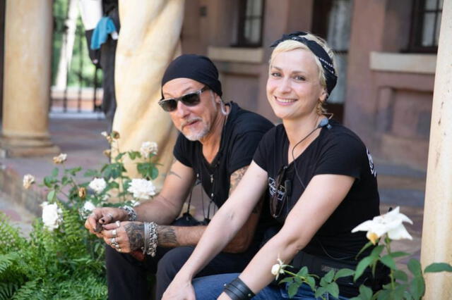 Halyna Hutchins y Serge Svetnoy se volvieron amigos tras trabajar mano a mano en grabaciones. Foto: Facebook/Serge Svetnoy