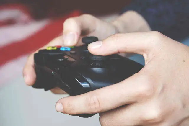 El 76% de hombres en Perú juega videojuegos al menos una vez por semana