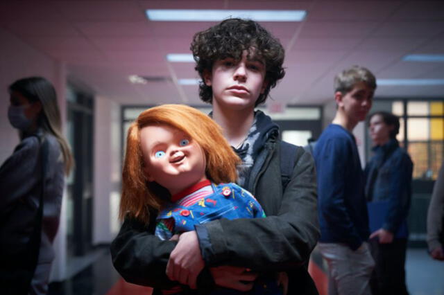 Jake Wheeler un adolescente de 14 años consigue un muñeco a quién llama Chucky y lo empieza a  tratar como un amigo, sin saber lo que le espera. Foto:  USA Network