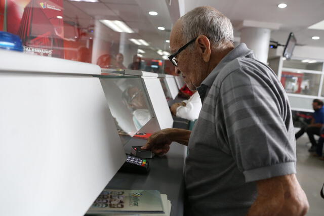 El pago de la pensión IVSS es mensual. Foto: Noticias 24 Carabobo.