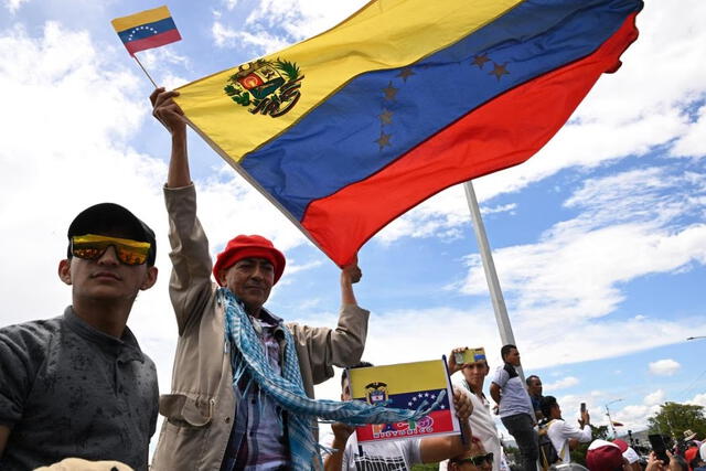 "Ha surgido la autogestión y ya nadie espera nada", afirma una migrante venezolana. Foto: Gestión<br> "Ha surgido la autogestión y ya nadie espera nada", afirma una migrante venezolana. Foto: Gestión<br>