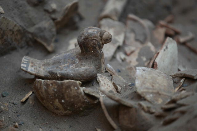  Cerámicas de animales halladas en el sitio arqueológico. Foto: EFE   