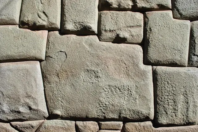  Piedra de los 12 ángulos. Foto: MachupicchuTerra<br><br>    