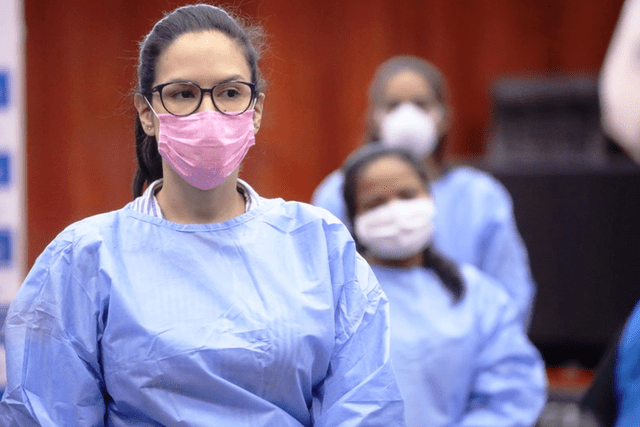  Los internos de Medicina Humana y de Odontología recibirán un aguinaldo de S/100. Foto: SaludConLupa<br>   