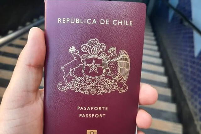 El pasaporte chileno, capaz de dar acceso a 174 destinos sin necesidad de visa. Foto: Maduradas.com   