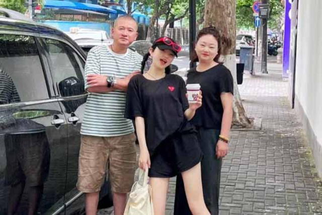 Desde que Jia Zhang se convirtió en una 'Niña a tiempo completo', todos en su familia están "mucho más felices que antes”, admitió. Foto: Cortesía de Jia Zhang/NBC   