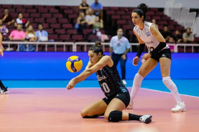 Argentina y EE. UU. se enfrentarán por la semifinal de la Copa Panamericana de Vóley Femenino. Foto: Voleibol Argentino/Twitter