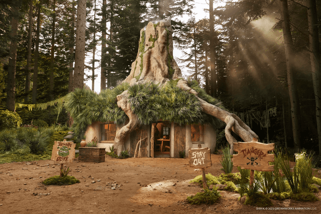  La casa de Shrek está disponible para reservar a partir del 13 de octubre. Foto: Airbnb    