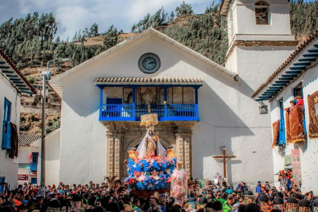  La virgen de Paucartambo es una de las festividades religiosas más importantes en la región. Foto: Andina   