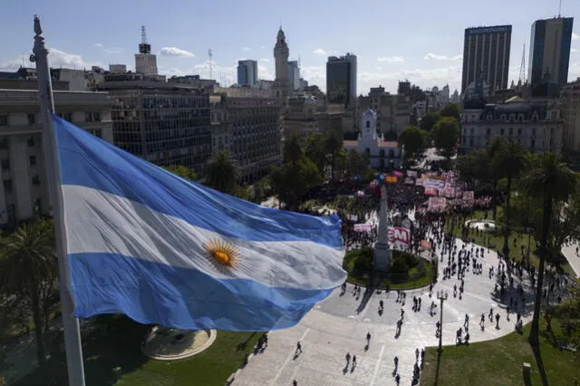  Argentina vivió una jornada de manifestaciones contra el Gobierno de Javier Milei en Buenos Aires. Foto: EFE   