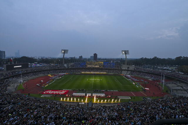 El Estadio Olímpico de la UNAM tiene capacidad máxima para 72.000 espectadores. Foto: Pumas 