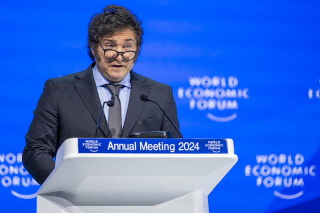  Milei atacó a las agendas internacionales del feminismo y el medioambiente en Davos. Foto: EFE   