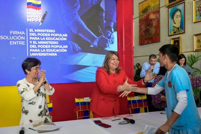 La reunión contó con la presencia de ambas ministras. Foto: X   