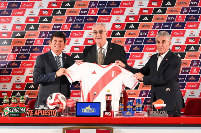El pasado 10 de enero, Jorge Fossati fue oficializado como entrenador de Perú. Foto: La Bicolor/X   