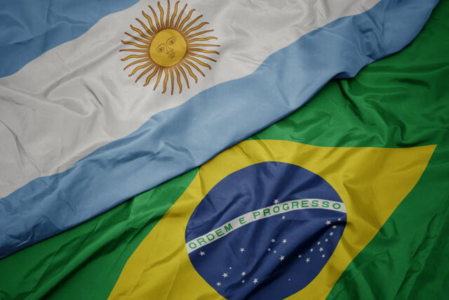 Argentina, al sur, destaca por su diversidad geográfica, desde glaciares hasta las Pampas; Brasil, al norte, es la nación más grande de Sudamérica, con una rica diversidad geográfica y cultural. Foto: Shutterstock   