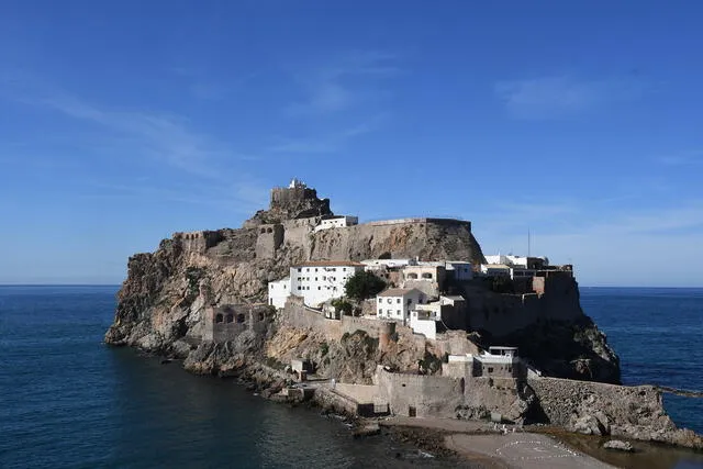 El terremoto provocó un deslizamiento de tierra que conectó el Peñón, previamente una isla, con el continente africano mediante un istmo de arena. Foto: Barrys Border Points   