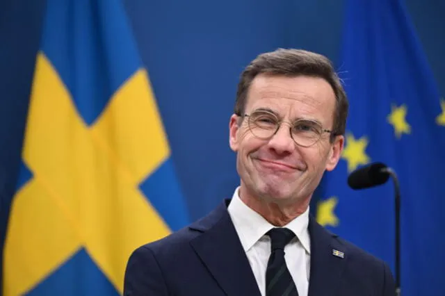 El primer ministro sueco, Ulf Kristersson, anunció en enero la disposición de su nación para desplegar tropas en apoyo a las fuerzas de la OTAN. Foto: AFP   